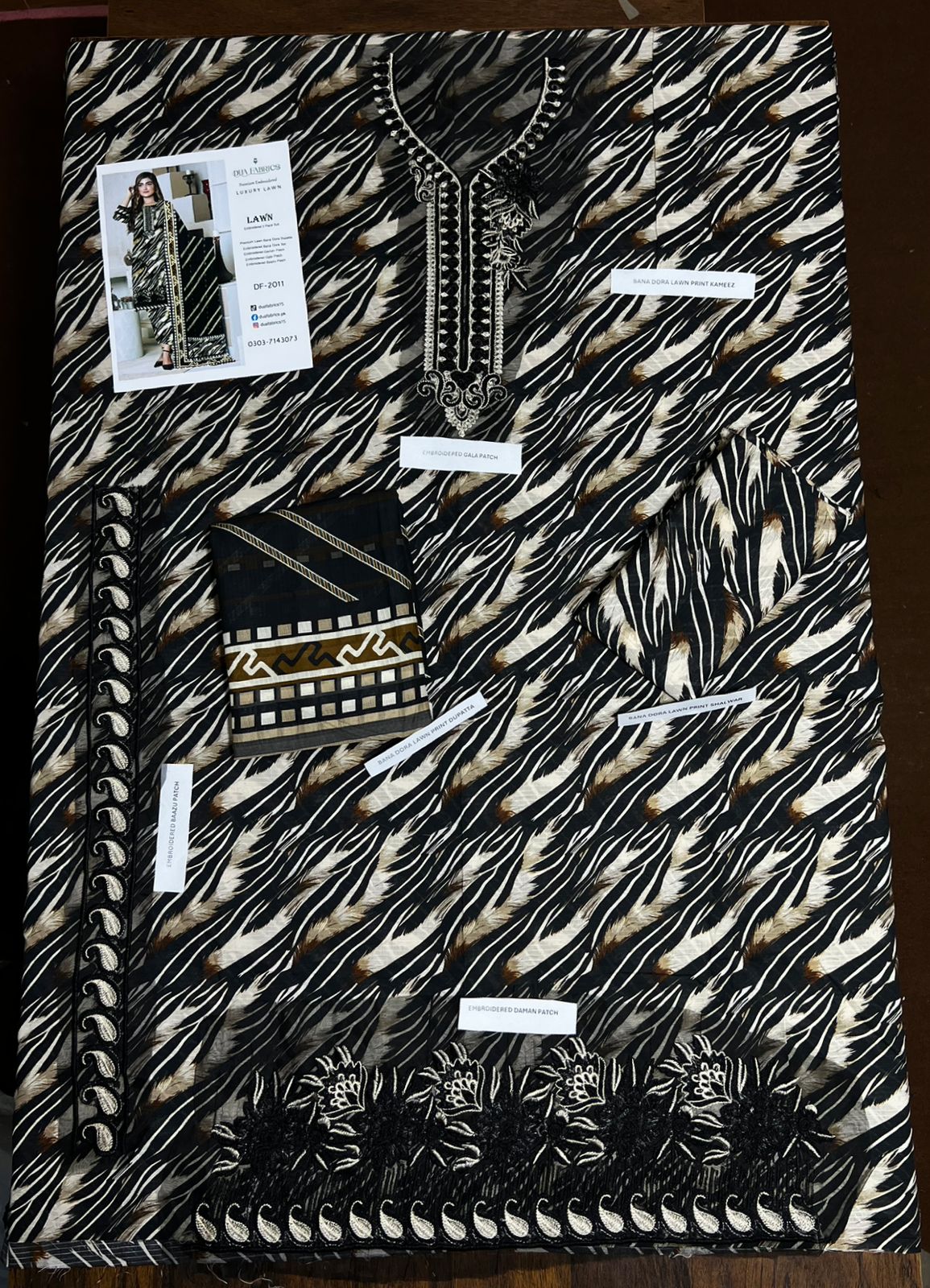 LAWN EMBROIDERED 3PC SUIT – DF/2011